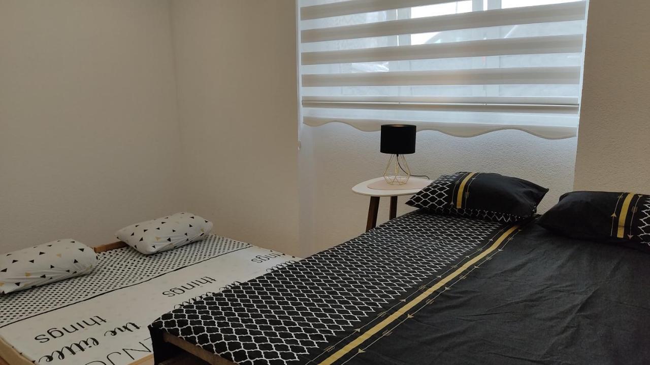 סראייבו Studio Apartment - A Bit Of Joy מראה חיצוני תמונה