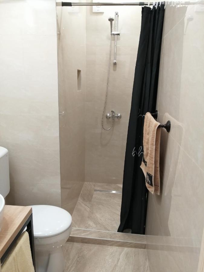 סראייבו Studio Apartment - A Bit Of Joy מראה חיצוני תמונה