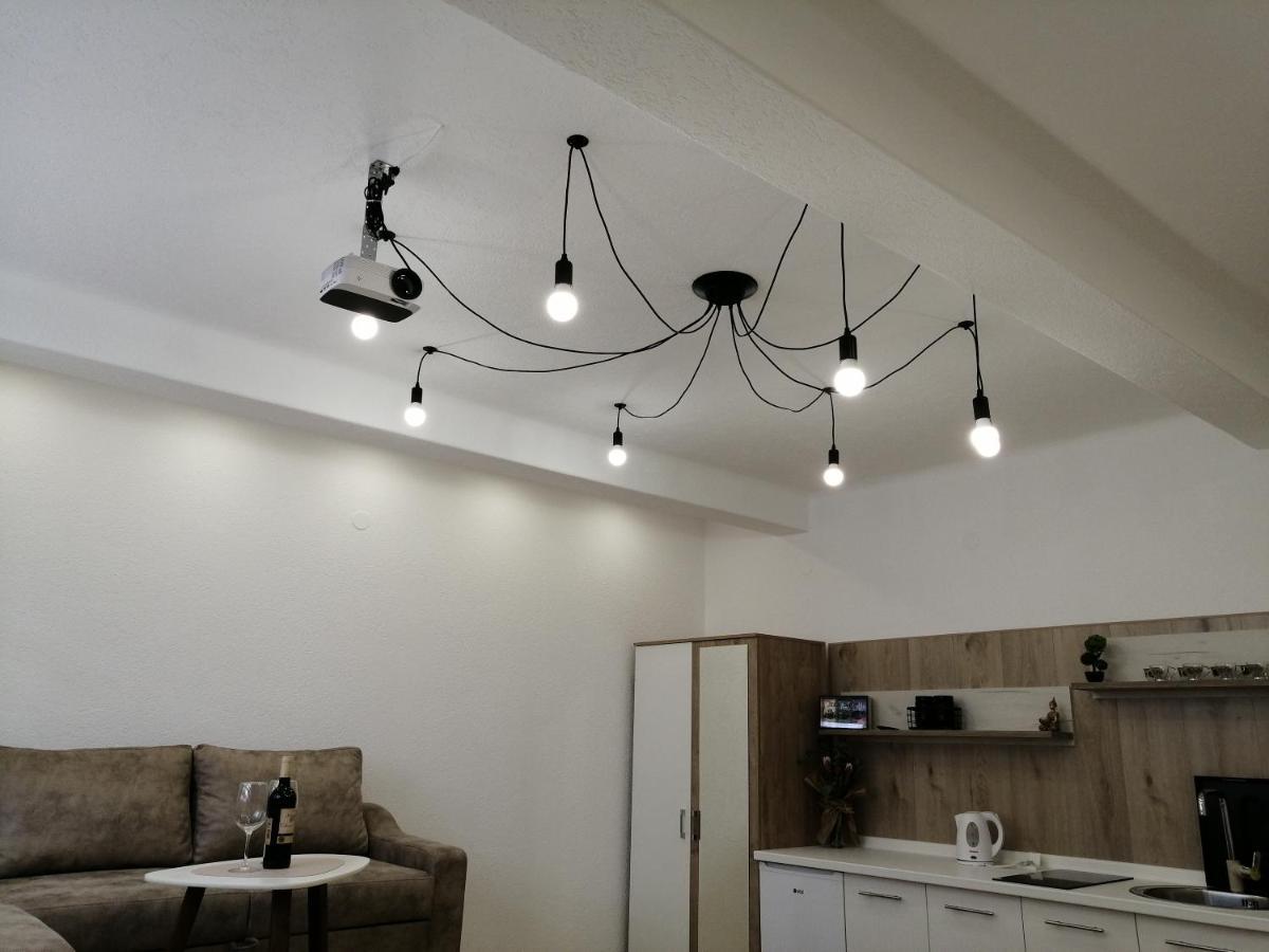 סראייבו Studio Apartment - A Bit Of Joy מראה חיצוני תמונה