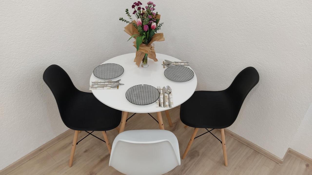 סראייבו Studio Apartment - A Bit Of Joy מראה חיצוני תמונה